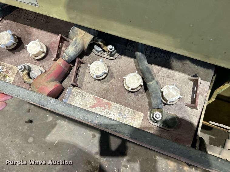 image for item DI7881 2005 JLG 2030ES  scissor lift