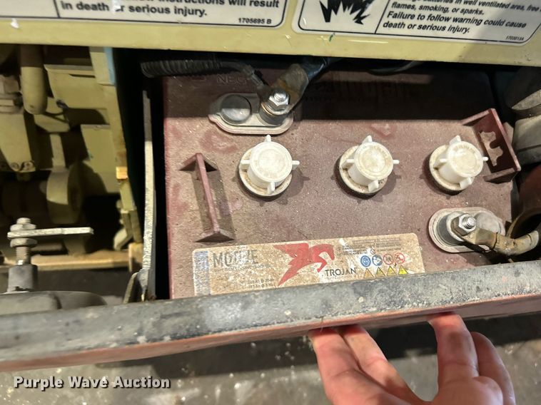 image for item DI7881 2005 JLG 2030ES  scissor lift