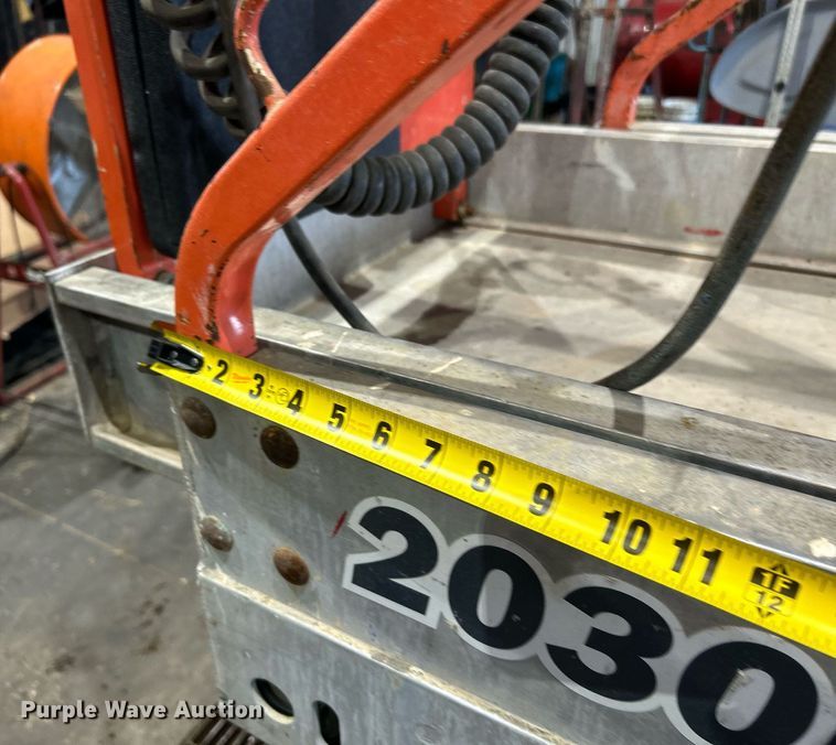 image for item DI7881 2005 JLG 2030ES  scissor lift