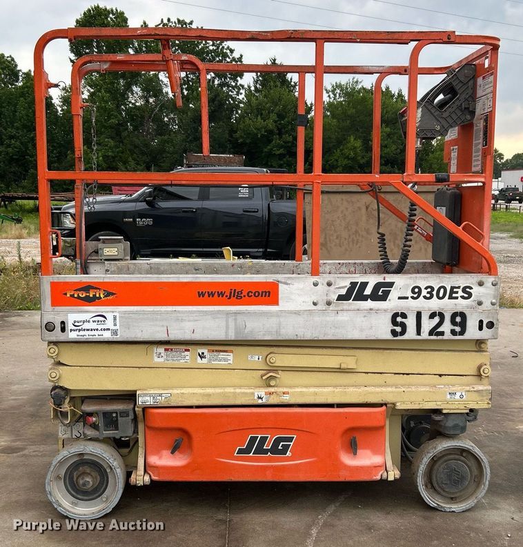 image for item DI7882 2006 JLG 1930ES  scissor lift