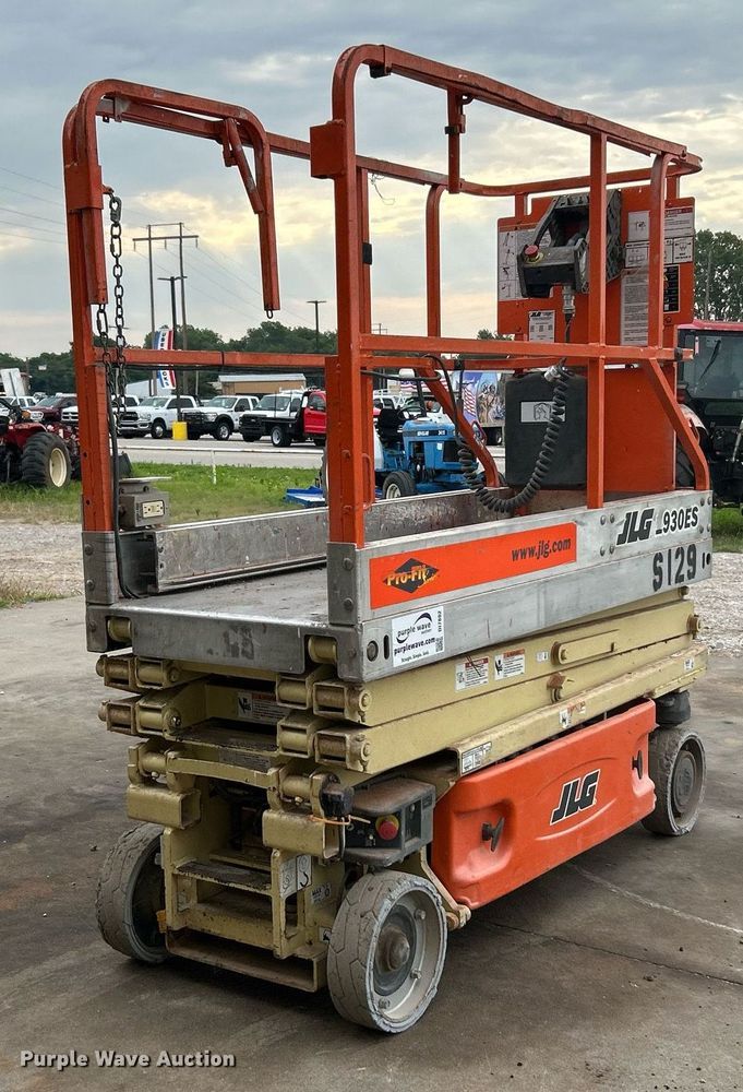 image for item DI7882 2006 JLG 1930ES  scissor lift