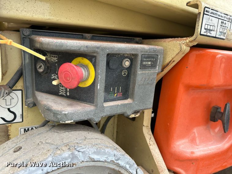 image for item DI7882 2006 JLG 1930ES  scissor lift