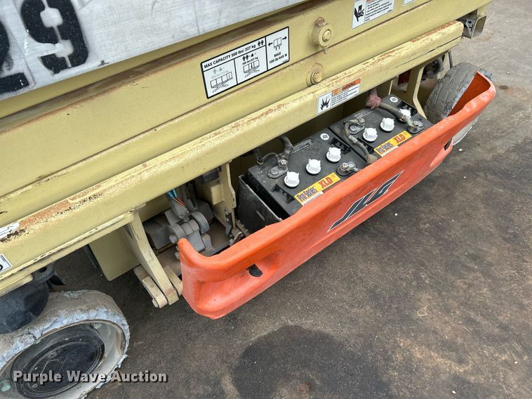 image for item DI7882 2006 JLG 1930ES  scissor lift