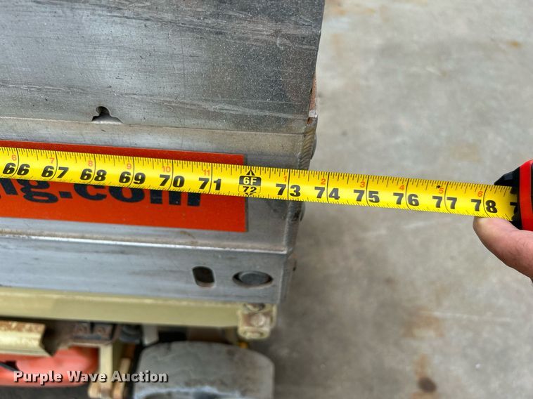 image for item DI7882 2006 JLG 1930ES  scissor lift