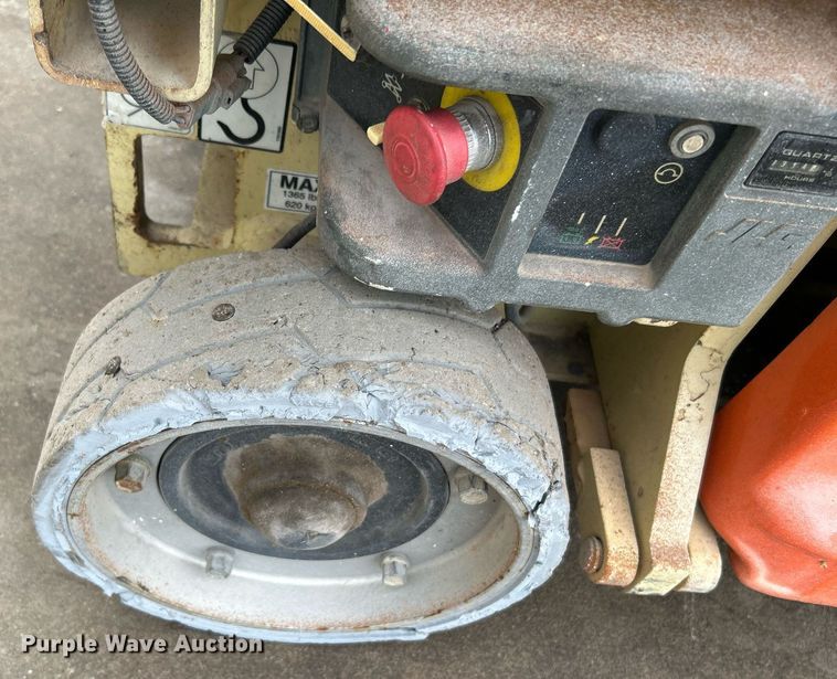 image for item DI7882 2006 JLG 1930ES  scissor lift