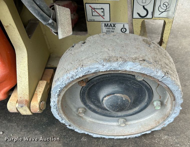 image for item DI7882 2006 JLG 1930ES  scissor lift