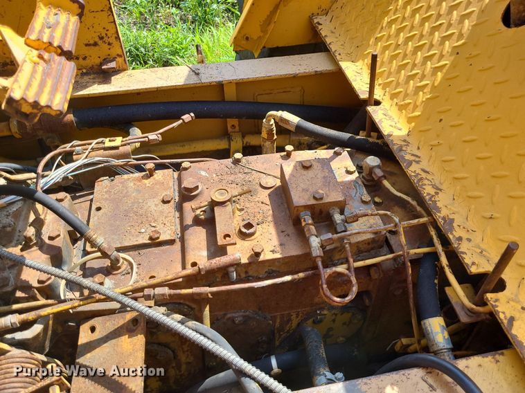 image for item DK1948 International 260  backhoe