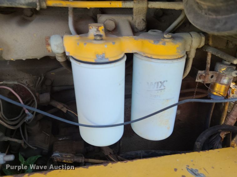 image for item DK1948 International 260  backhoe