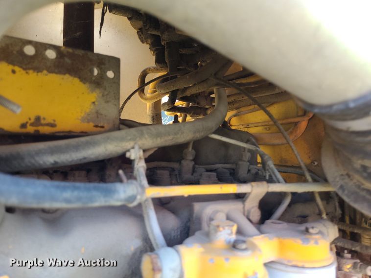 image for item DK1948 International 260  backhoe