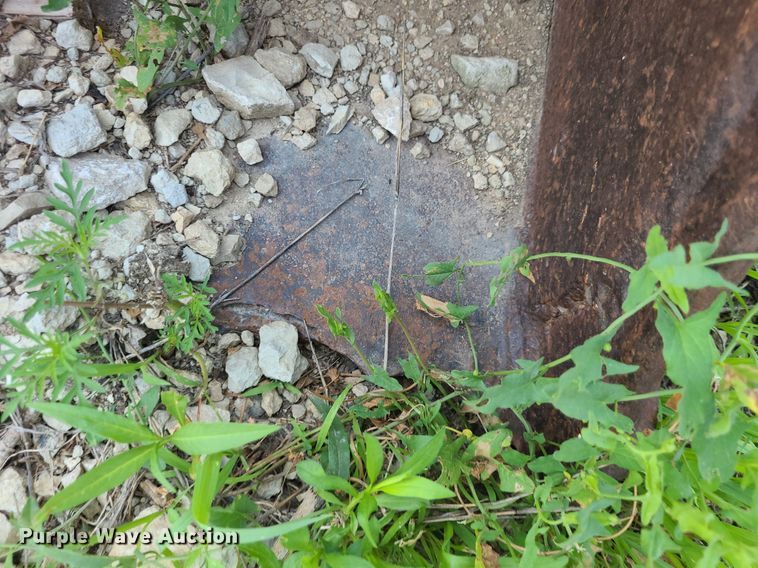 image for item DK1948 International 260  backhoe