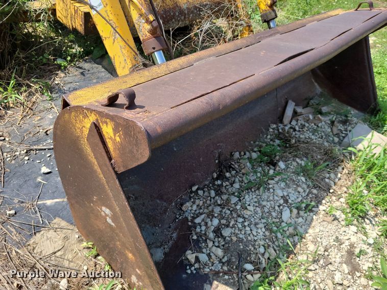 image for item DK1948 International 260  backhoe