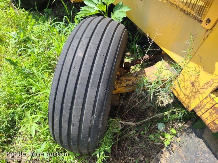 image for item DK1948 International 260  backhoe