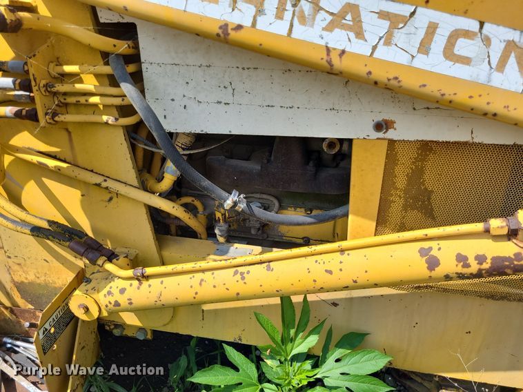 image for item DK1948 International 260  backhoe