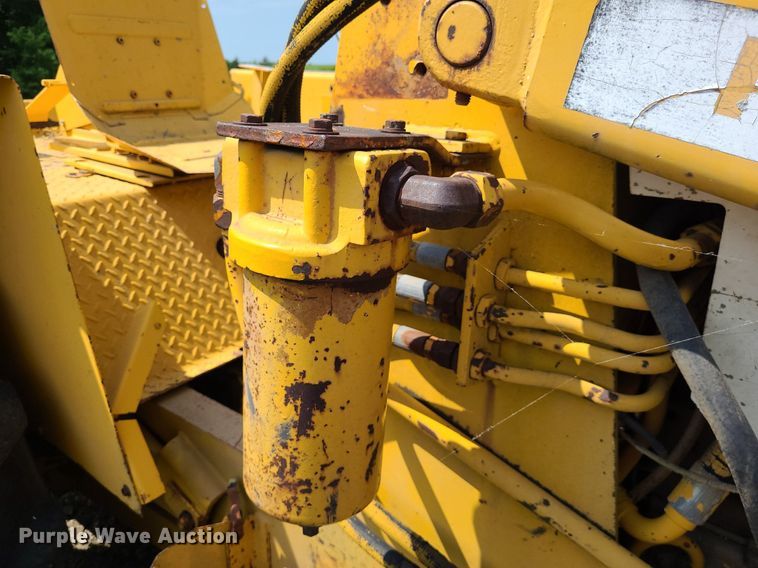 image for item DK1948 International 260  backhoe