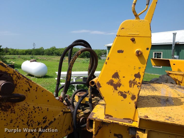 image for item DK1948 International 260  backhoe