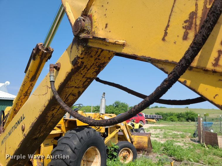 image for item DK1948 International 260  backhoe