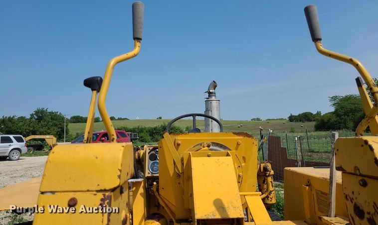 image for item DK1948 International 260  backhoe