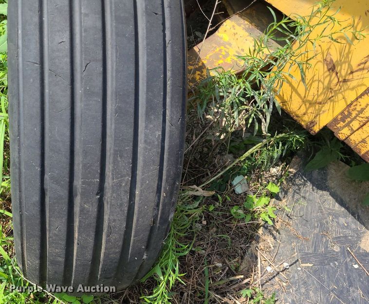 image for item DK1948 International 260  backhoe