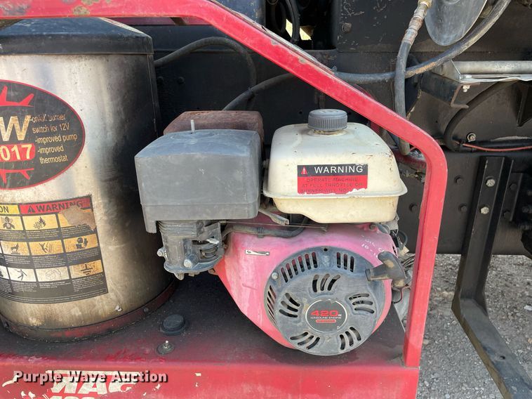 image for item DL3798 1995 Ford LNT8000  vacuum truck