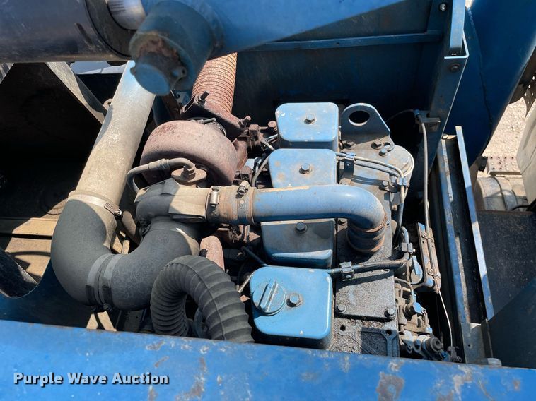 image for item DL3798 1995 Ford LNT8000  vacuum truck