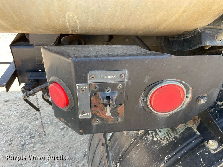 image for item DL3798 1995 Ford LNT8000  vacuum truck