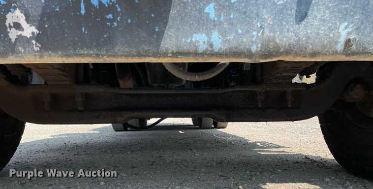 image for item DL3798 1995 Ford LNT8000  vacuum truck