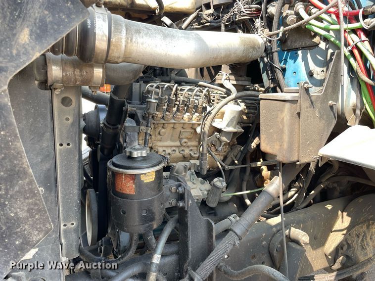 image for item DL3798 1995 Ford LNT8000  vacuum truck