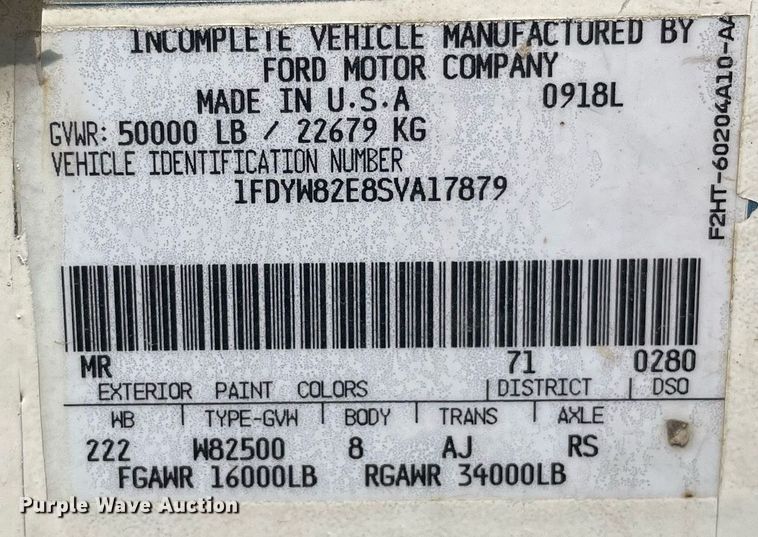 image for item DL3798 1995 Ford LNT8000  vacuum truck