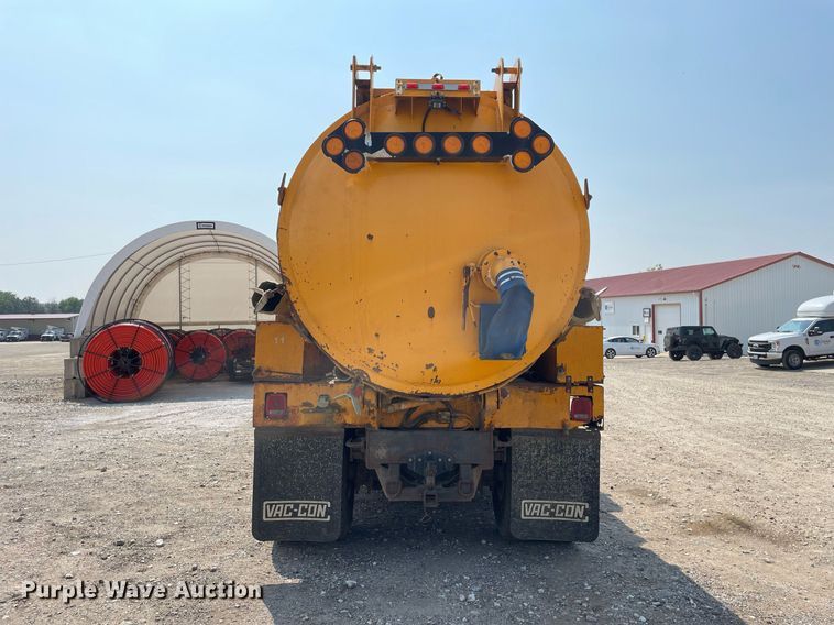 image for item DL3799 1994 Ford LN8000  vacuum truck