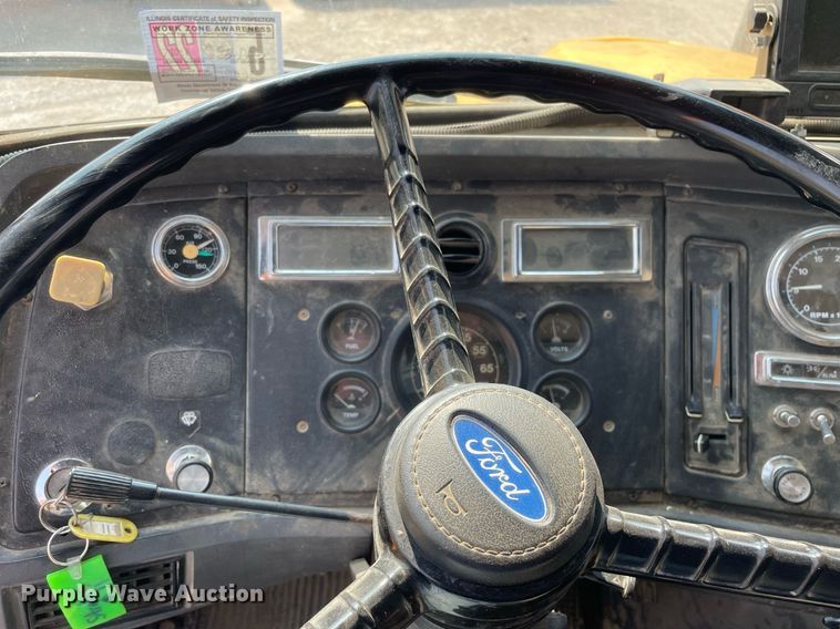 image for item DL3799 1994 Ford LN8000  vacuum truck