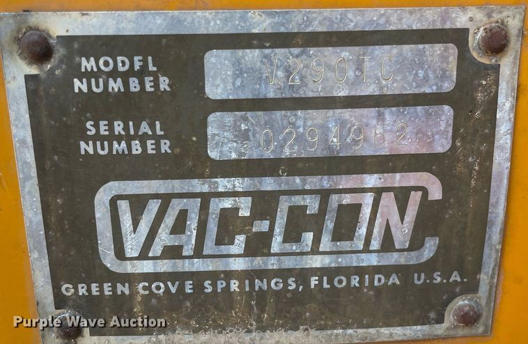 image for item DL3799 1994 Ford LN8000  vacuum truck