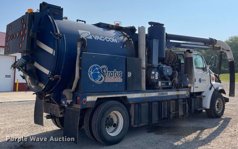 image for item DL3800 2003 Sterling L7500  vacuum truck
