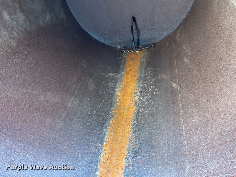 image for item DL3800 2003 Sterling L7500  vacuum truck