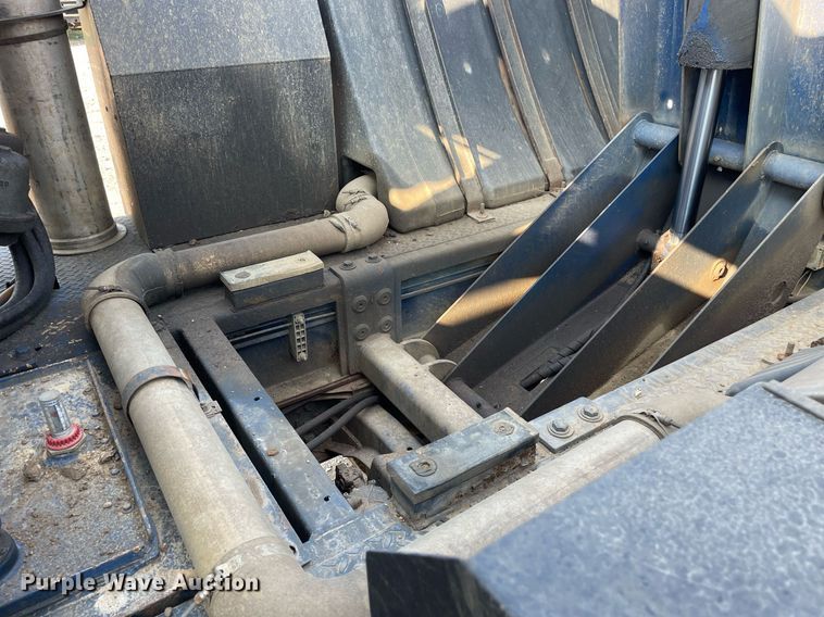 image for item DL3800 2003 Sterling L7500  vacuum truck