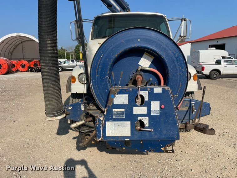image for item DL3800 2003 Sterling L7500  vacuum truck