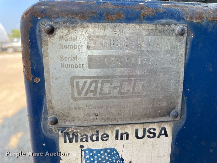 image for item DL3800 2003 Sterling L7500  vacuum truck