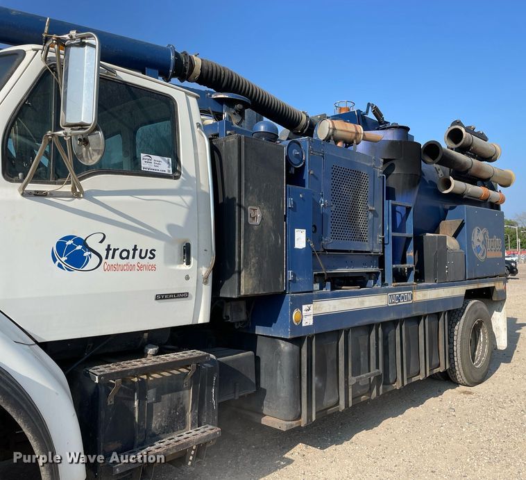 image for item DL3800 2003 Sterling L7500  vacuum truck