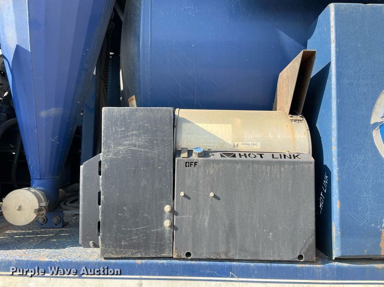 image for item DL3800 2003 Sterling L7500  vacuum truck