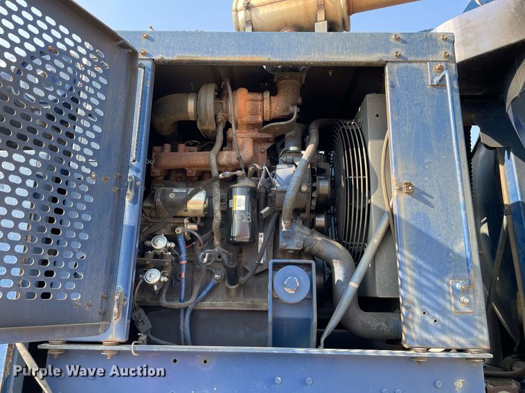 image for item DL3800 2003 Sterling L7500  vacuum truck