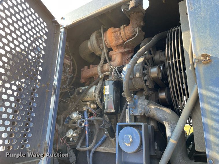 image for item DL3800 2003 Sterling L7500  vacuum truck