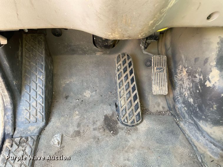 image for item DL3800 2003 Sterling L7500  vacuum truck