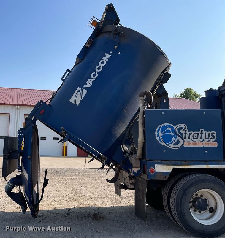 image for item DL3800 2003 Sterling L7500  vacuum truck