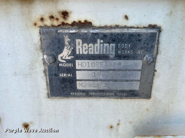 image for item DL3801 2004 International 4200  utility / service truck