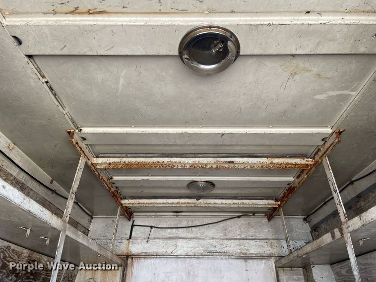 image for item DL3801 2004 International 4200  utility / service truck