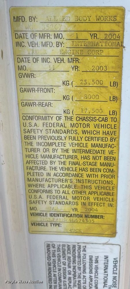 image for item DL3801 2004 International 4200  utility / service truck