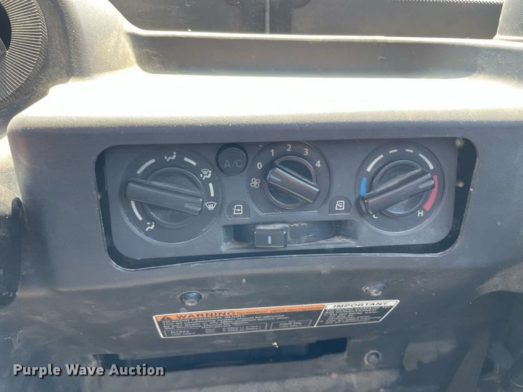 image for item DL3820 2014 Kubota RTV-X1100C  utility vehicle