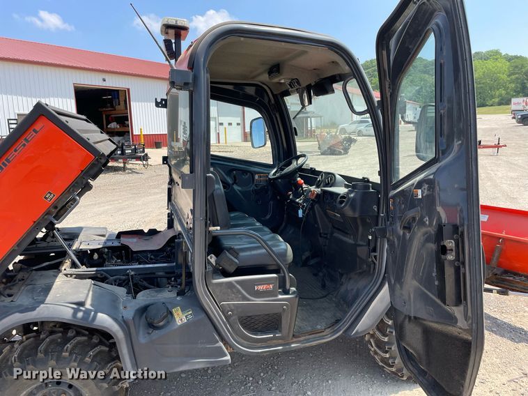 image for item DL3820 2014 Kubota RTV-X1100C  utility vehicle