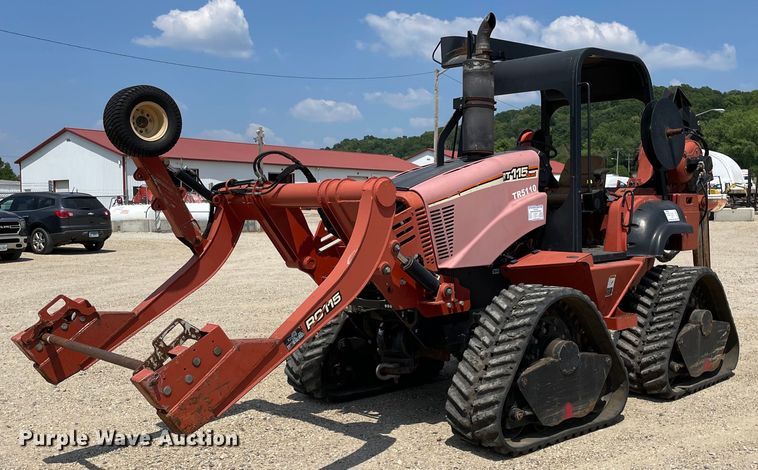 image for item DL3828 2011 Ditch Witch RT115 Quad  vibratory cable plow