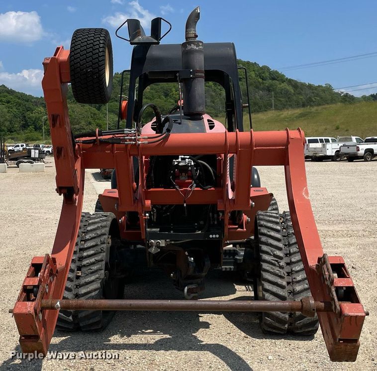 image for item DL3828 2011 Ditch Witch RT115 Quad  vibratory cable plow