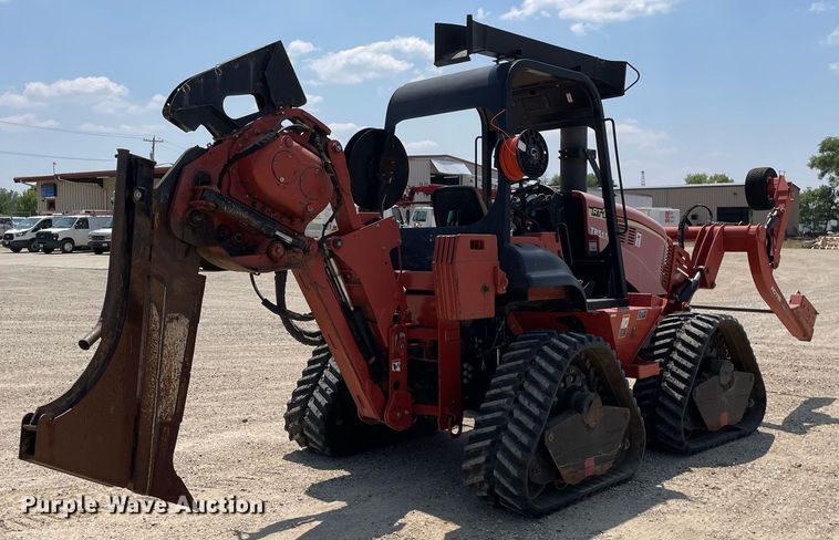image for item DL3828 2011 Ditch Witch RT115 Quad  vibratory cable plow